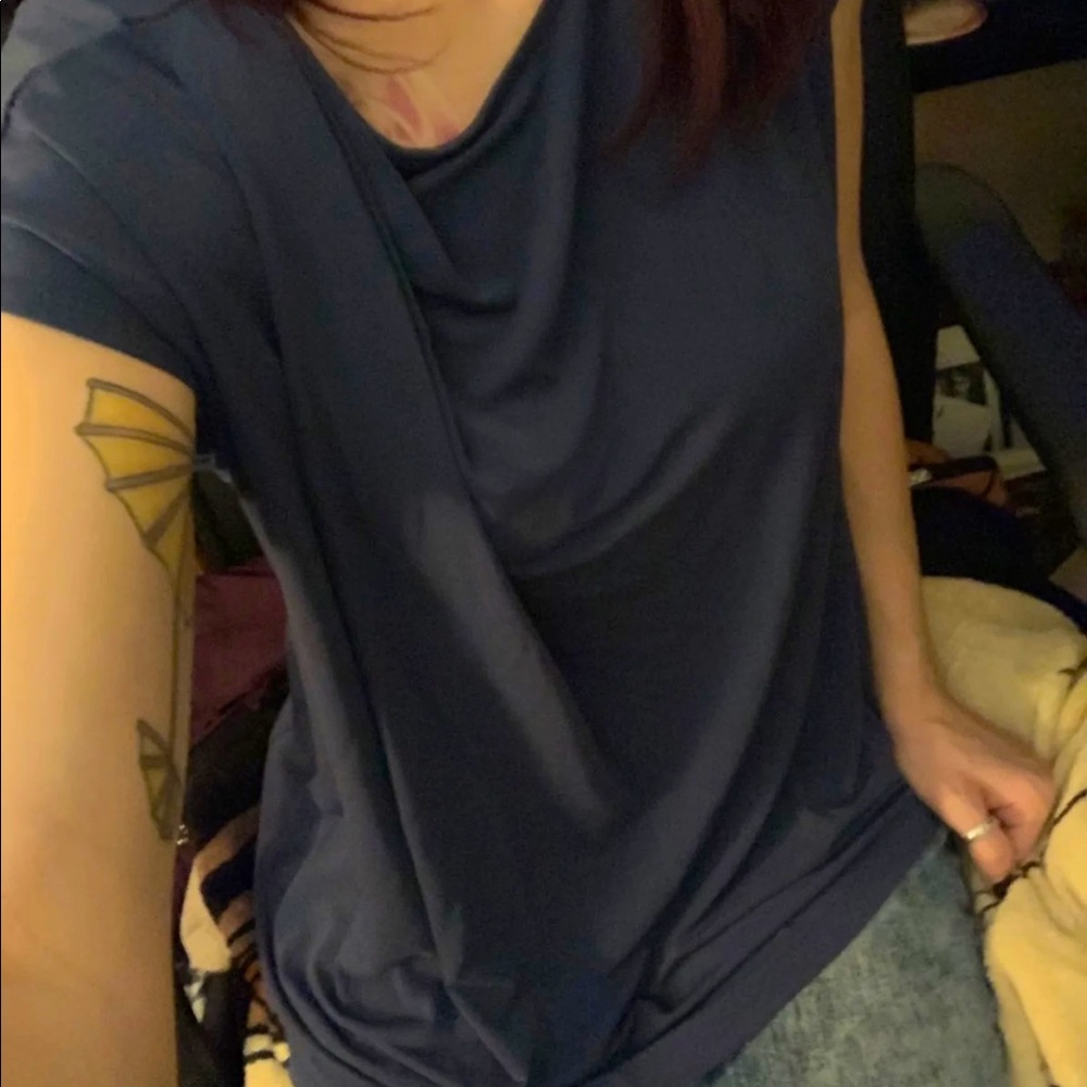 Trendy✨ Navy Blue 💙 Banana Republic 🍌 Shirt